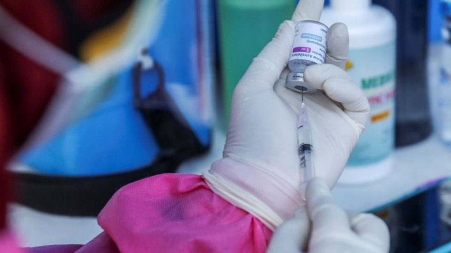 Giảm liều lượng có là giải pháp cho Đông Nam Á đang “khát” vaccine giữa bão Covid-19?