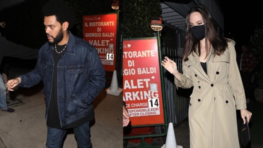 Angelina Jolie đi ăn tối cùng The Weeknd tại nhà hàng