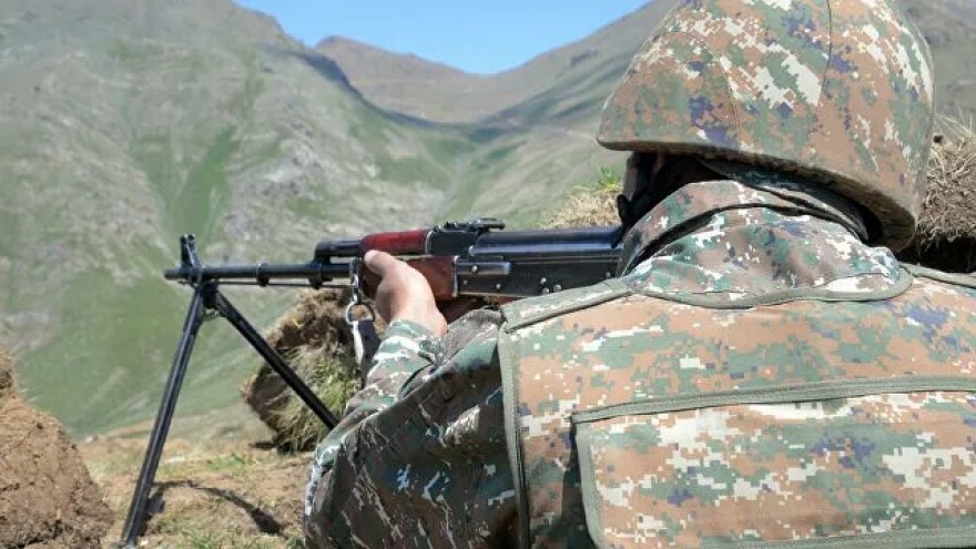 Armenia cáo buộc Azerbaijan về các vụ pháo kích mới