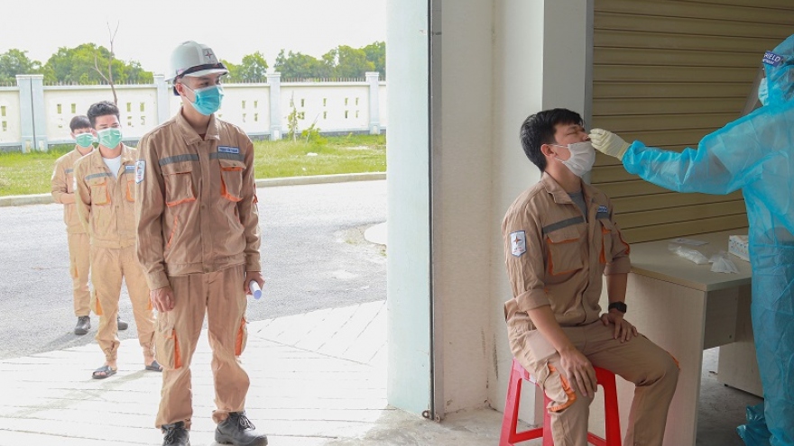Nhà máy nhiệt điện Vĩnh Tân 4 test nhanh tầm soát SARS-CoV-2 cho hơn 100 công nhân