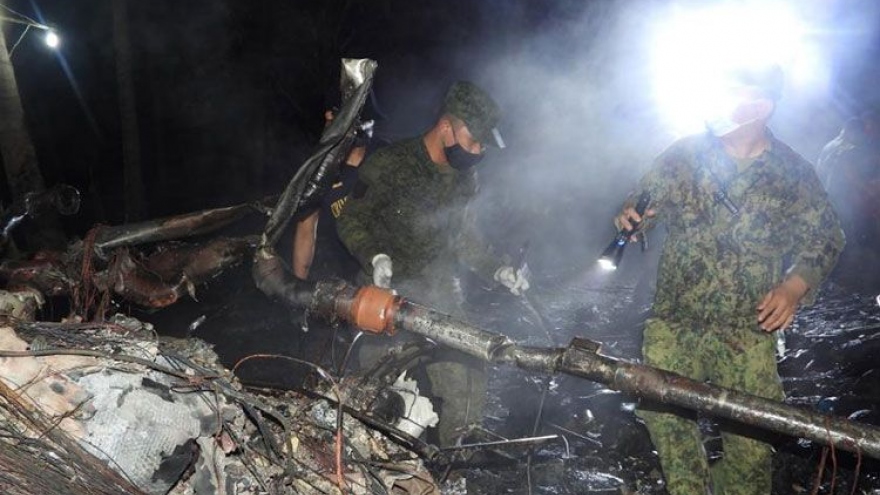 Philippines kết thúc tìm kiếm máy bay rơi với 52 người thiệt mạng