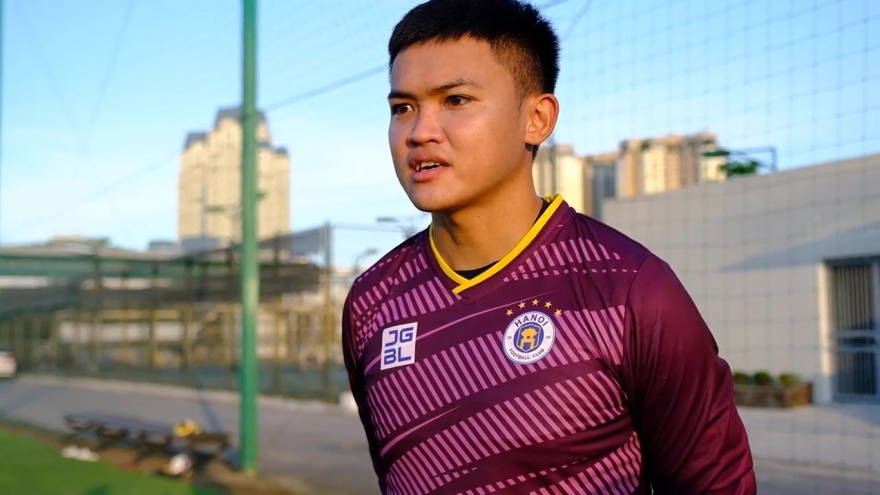 Hà Nội FC ký hợp đồng với “người nhện” sinh năm 1999