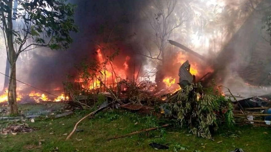 Hiện trường thảm khốc vụ rơi máy bay quân sự Philippines, ít nhất 45 người thiệt mạng