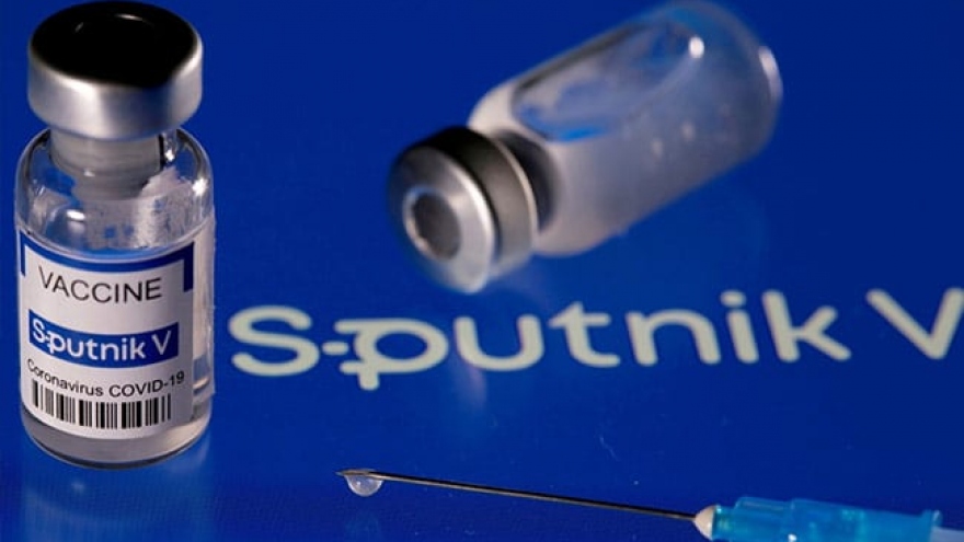 Việt Nam sẽ được chuyển giao công nghệ sản xuất 100 triệu liều vaccine Sputnik V một năm