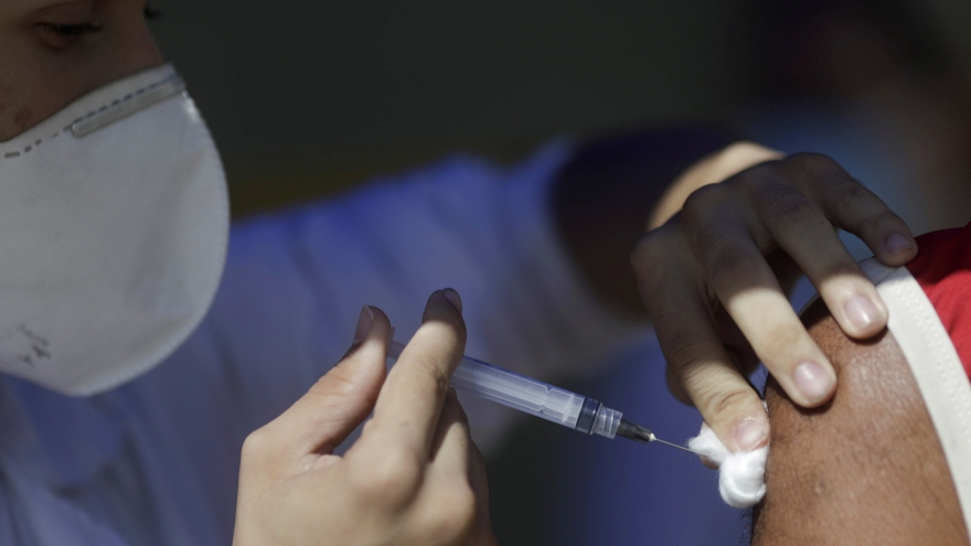 Hiện tượng kén chọn vaccine ở Brazil cản trở tiến độ tiêm chủng phòng Covid-19