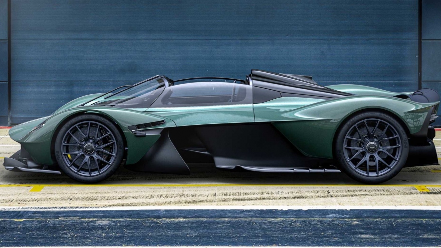 Aston Martin ra mắt siêu phẩm mui trần Valkyrie Spider