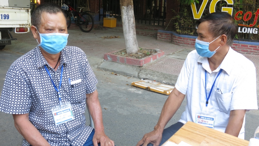  Đà Nẵng: Mỗi đảng viên giúp đỡ một nhóm hộ gia đình phòng, chống dịch