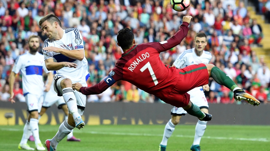 Ngày này năm xưa: Ronaldo làm nên lịch sử ở ĐT Bồ Đào Nha