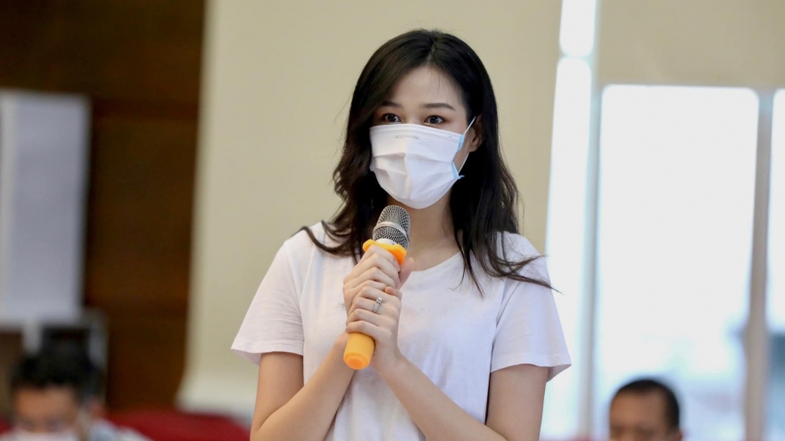 Hoa hậu Đỗ Hà ủng hộ chương trình thiện nguyện tiếp sức tuyến đầu chống dịch COVID-19