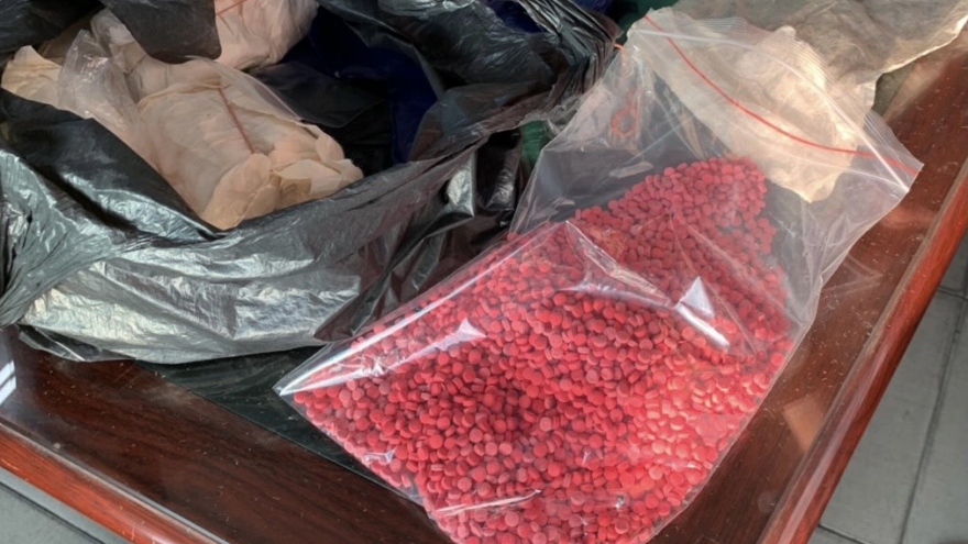Công an Hà Nội khởi tố đối tượng giấu hơn 8 kg ma túy trong phòng ngủ để bán kiếm lời
