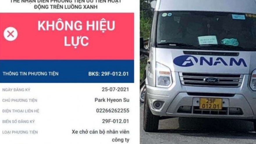 Phát hiện nhiều xe sử dụng giấy luồng xanh giả qua chốt kiểm dịch