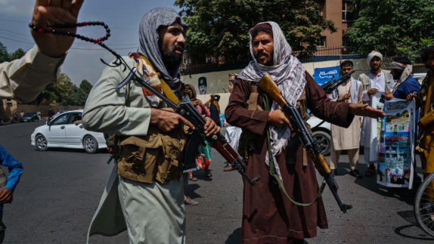 Taliban gặp phải sự phản kháng đầu tiên - Đối thoại thành lập chính phủ được tiến hành