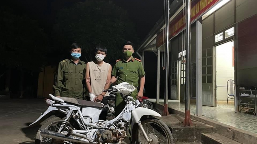 Kiểm tra hành chính, phát hiện đối tượng gây ra nhiều vụ trộm cắp xe máy ở Sơn La