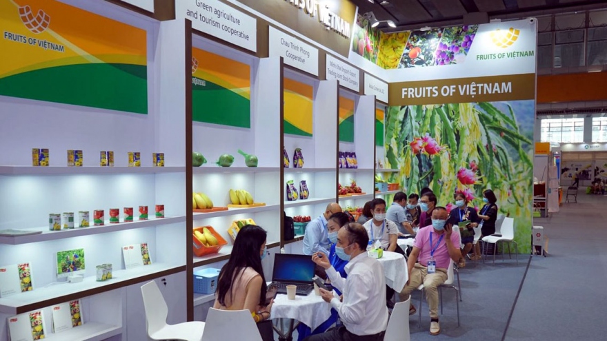 “Triển lãm từ xa” chứng tỏ ưu thế tại Hội chợ Hoa quả Quảng Châu 2021