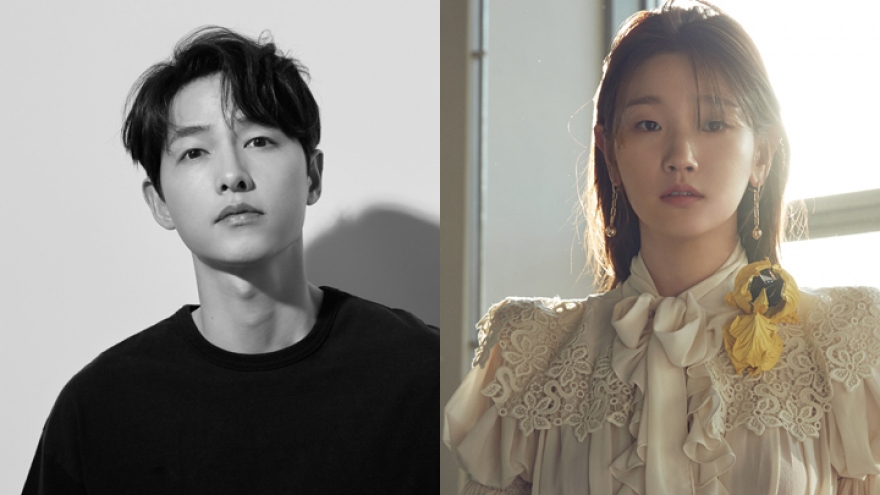 Song Joong Ki và mỹ nhân "Ký sinh trùng" làm MC khai mạc LHP Busan 2021
