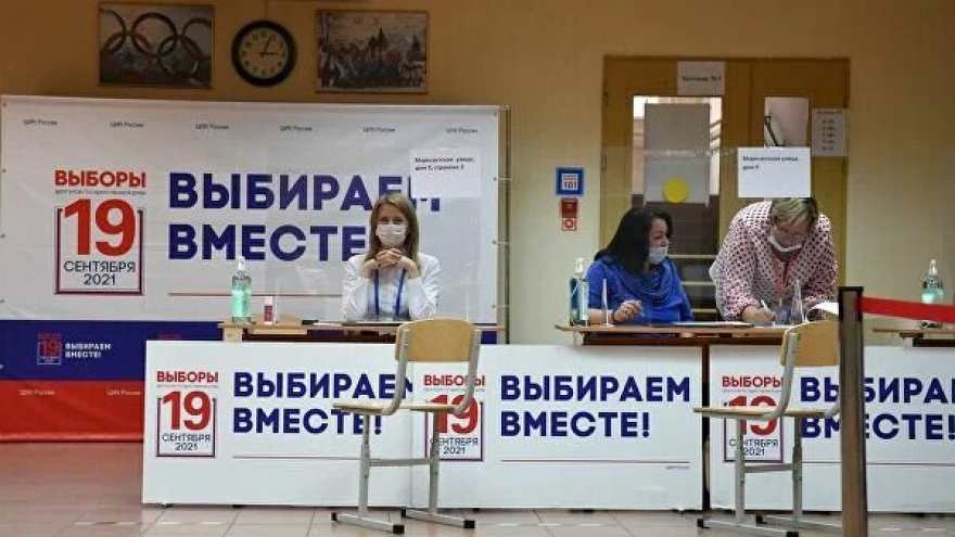 Cử tri tích cực đi bỏ phiếu trong cuộc bầu cử vào Duma quốc gia Nga
