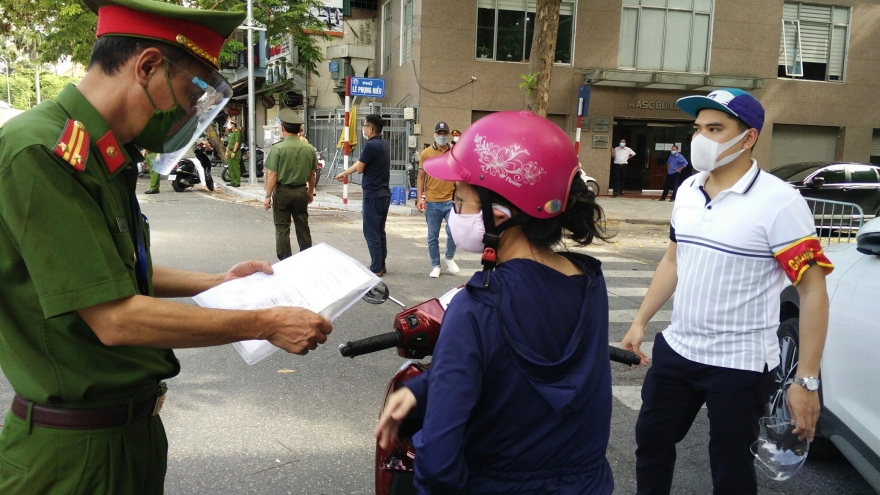 Ngày 2/9, Hà Nội xử phạt hơn 1.500 trường hợp vi phạm phòng, chống dịch