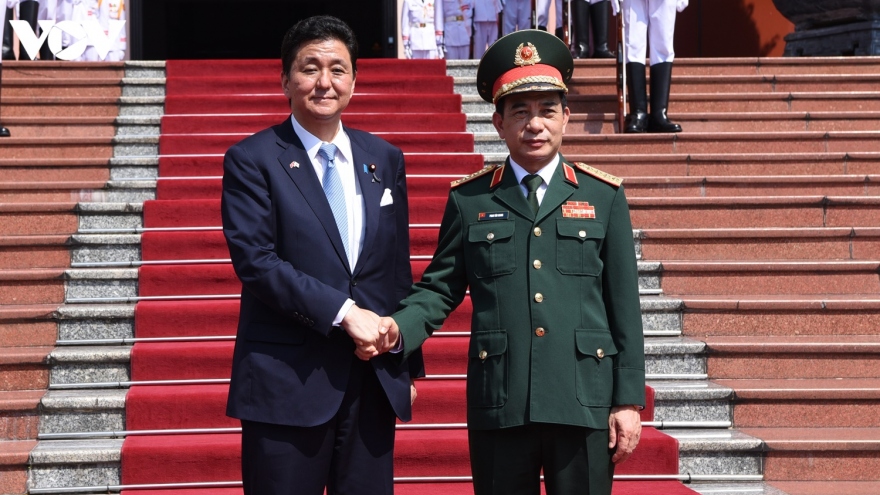 Bộ trưởng Phan Văn Giang chủ trì lễ đón Bộ trưởng Quốc phòng Nhật Bản
