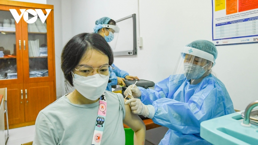 Ngày 12/9, chiến dịch tiêm chủng Hà Nội lập kỷ lục mới với hơn nửa triệu mũi tiêm