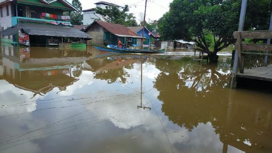 Lũ lụt nghiêm trọng tại Indonesia, một tỉnh trong tình trạng khẩn cấp