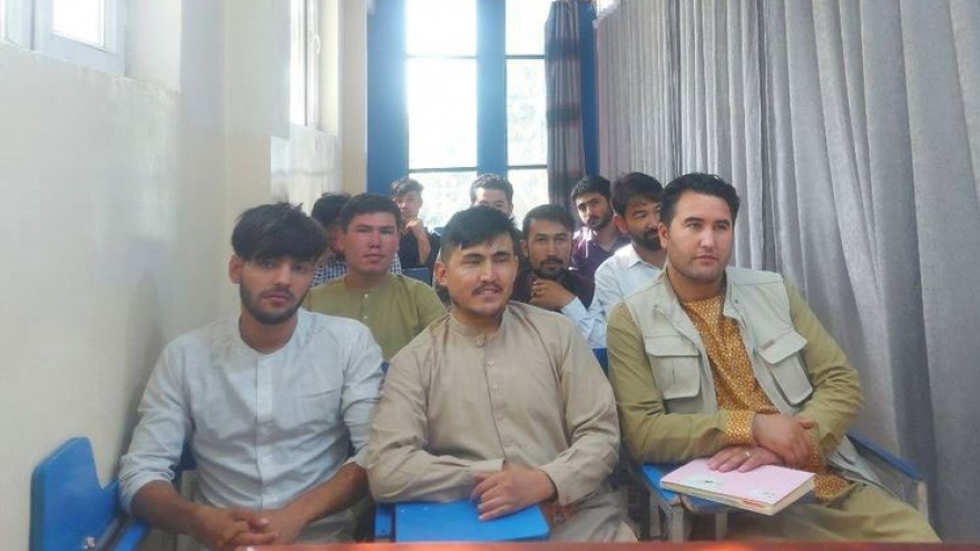 Taliban mở lại các cơ sở giáo dục cho nam giới từ ngày hôm nay