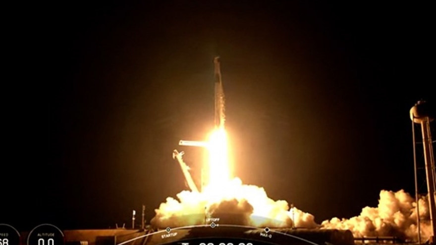 Phi hành đoàn Inspiration4 dân sự của SpaceX trò chuyện với bệnh nhi từ không gian