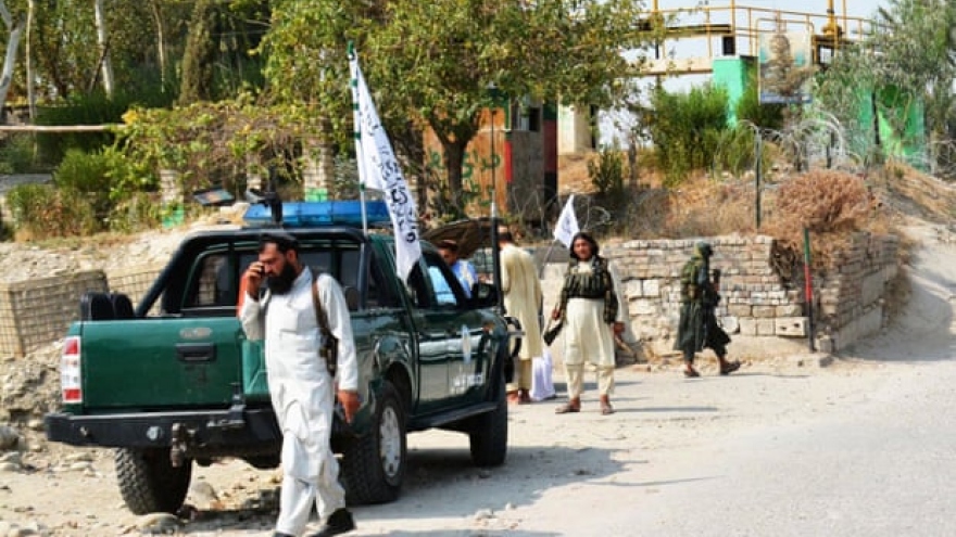 Taliban mở cuộc điều tra về loạt vụ tấn công chết người ở Jalalabad và Kabul