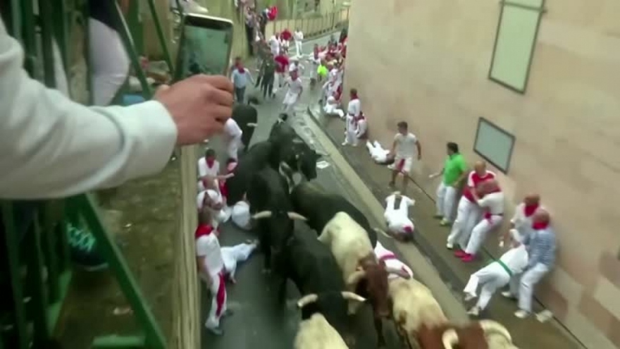 Tây Ban Nha: Lễ hội chạy đua với bò tót đầu tiên kể từ dịch COVID-19 bắt đầu