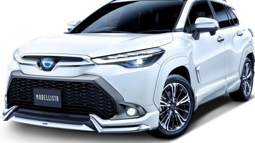 Bộ phụ kiện bắt mắt dành cho Toyota Corolla Cross