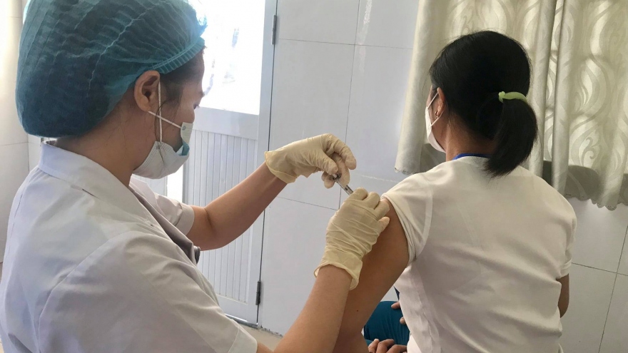 338 tình nguyện viên ở Bắc Ninh hoàn thành tiêm mũi 1 vaccine ARCT- 154
