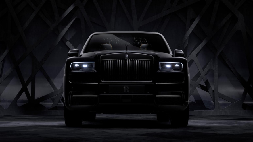 Tiết lộ sự ra đời đầy bất ngờ của dòng xe Rolls-Royce Black Badge