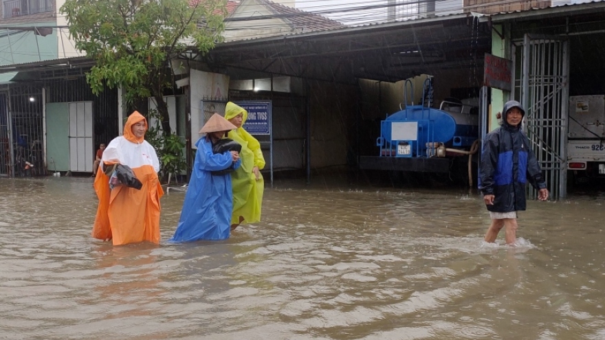 Mưa lớn kéo dài, ngập lụt trên diện rộng ở Quảng Nam