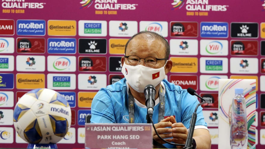 HLV Park Hang Seo thừa nhận bị áp lực trước trận đấu với ĐT Trung Quốc