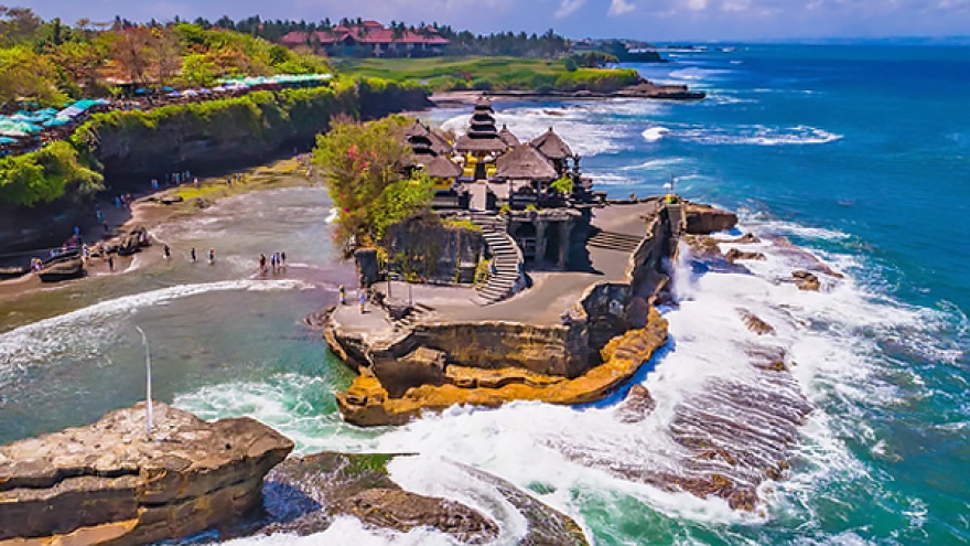 Indonesia mở cửa trở lại hòn đảo du lịch Bali cho du khách từ 19 quốc gia đủ điều kiện