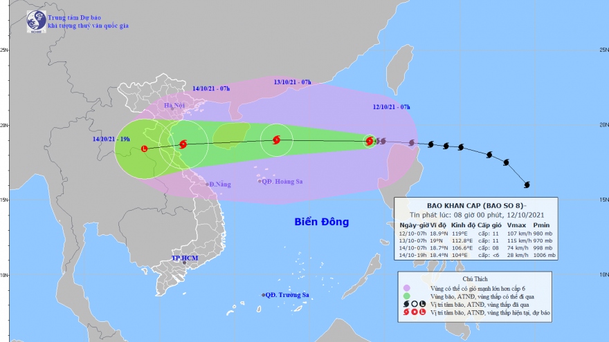 Bão số 8 có thể sẽ đổ bộ vào đất liền các tỉnh từ Thanh Hóa đến Quảng Bình