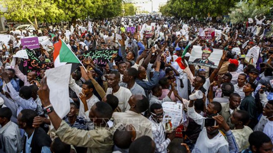 Mỹ kêu gọi quân đội Sudan không dùng bạo lực chống lại người biểu tình ôn hòa