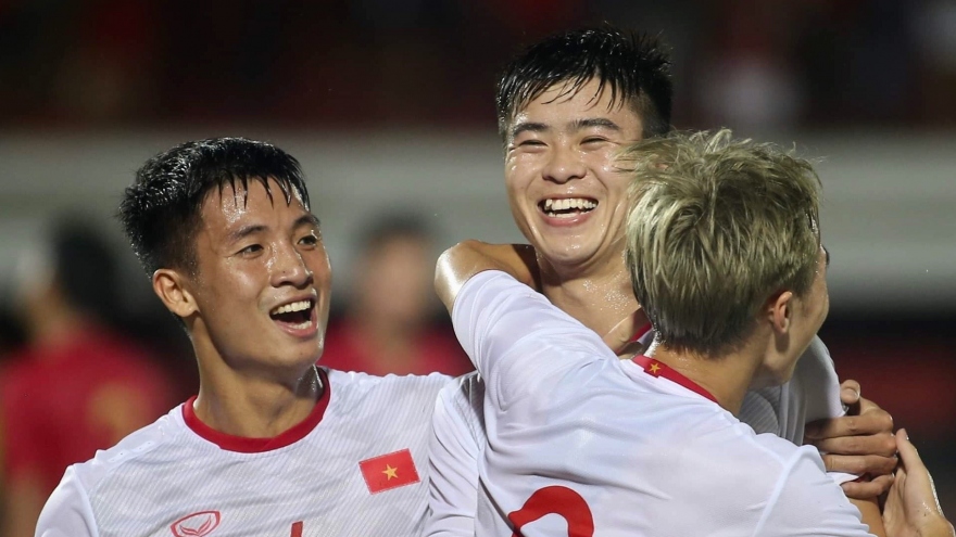 ĐT Việt Nam mặc màu áo may mắn ở trận đấu với ĐT Trung Quốc