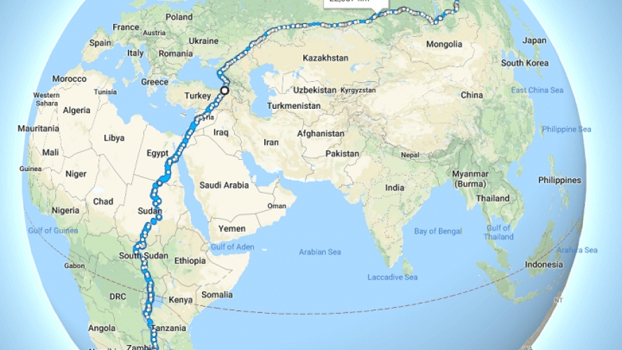 Con đường đi bộ dài nhất thế giới không cần băng qua đại dương hay rào cản nào