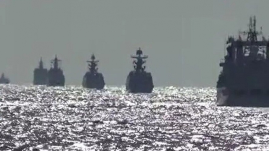 Tàu chiến của Nga và Trung Quốc lần đầu tiên tuần tra chung ở Thái Bình Dương
