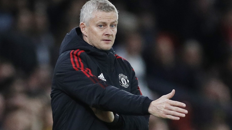 Loạn thông tin về khả năng MU sa thải HLV Solskjaer