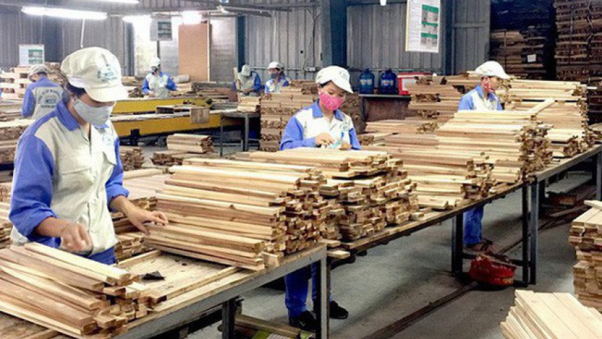 Bright prospects ahead for local wood furniture industry in remainder of year