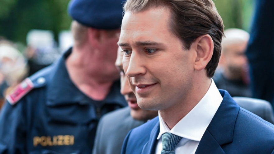 Cựu Thủ tướng Áo bị dỡ bỏ quyền miễn trừ để phục vụ điều tra tham nhũng