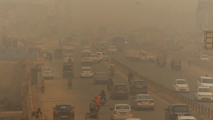 Thủ đô New Delhi (Ấn Độ) chuẩn bị cho tình trạng khẩn cấp vì ô nhiễm không khí