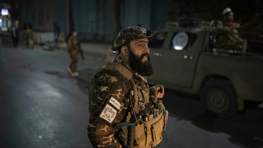 Chỉ huy của Taliban thiệt mạng khi đáp trả các tay súng IS
