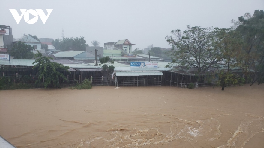 Chủ động đối phó với mưa lũ lớn ở các tỉnh miền Trung