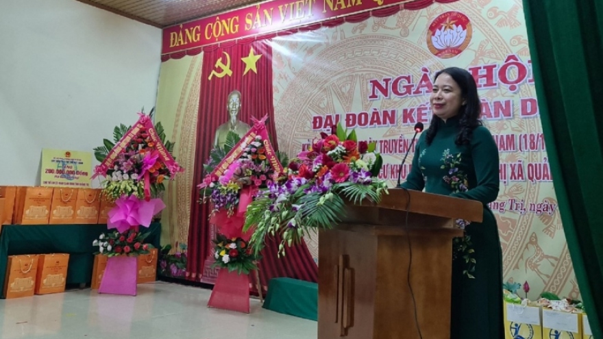 Phó Chủ tịch nước dự ngày hội Đại đoàn kết toàn dân tộc tại tỉnh Quảng Trị