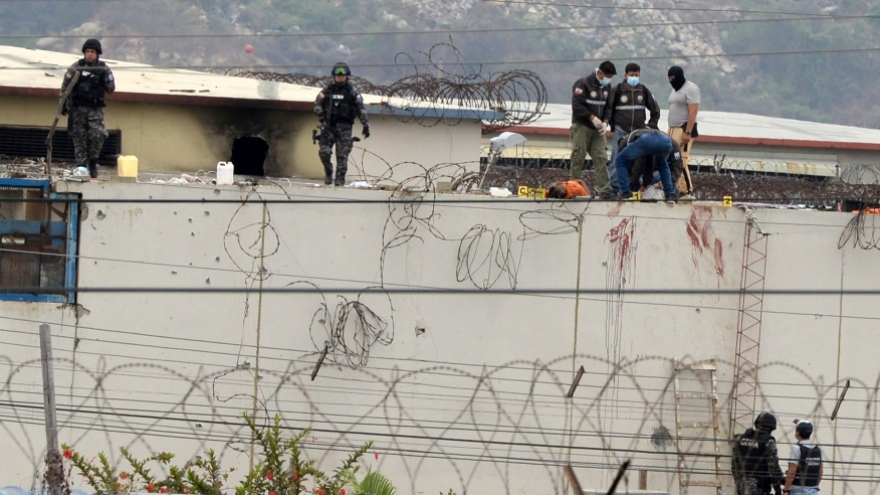 68 tù nhân Ecuador thiệt mạng trong vụ đụng độ giữa các băng nhóm