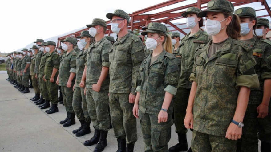Bộ Quốc phòng Nga điều động bác sỹ quân y chống dịch Covid-19