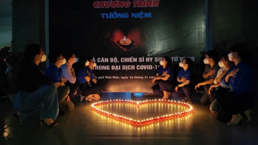 TP.HCM tưởng niệm đồng bào và cán bộ, chiến sĩ mất vì dịch Covid-19