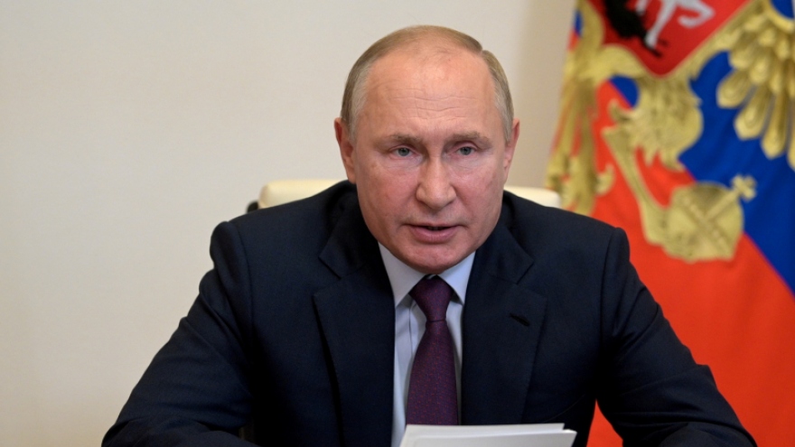 Tổng thống Nga Putin yêu cầu quân đội hỗ trợ chống dịch Covid-19